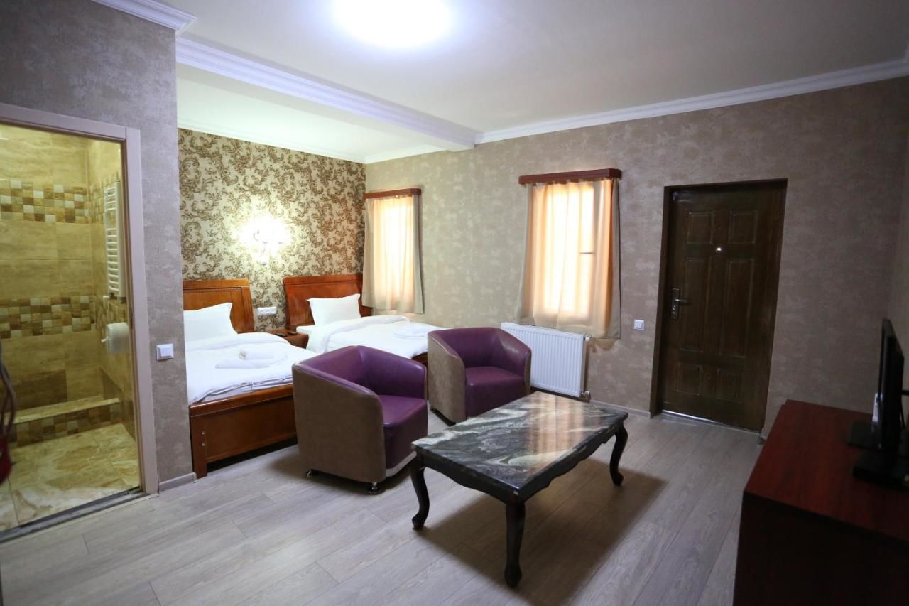 Отель Hotel Griff Inn Bazalet'i